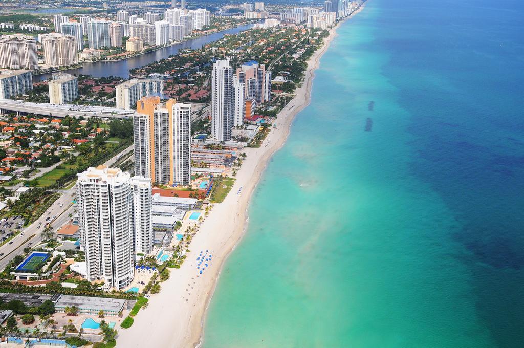 סאני איילס ביץ' Marenas Privately Managed By Miami And The Beaches Rentals מראה חיצוני תמונה